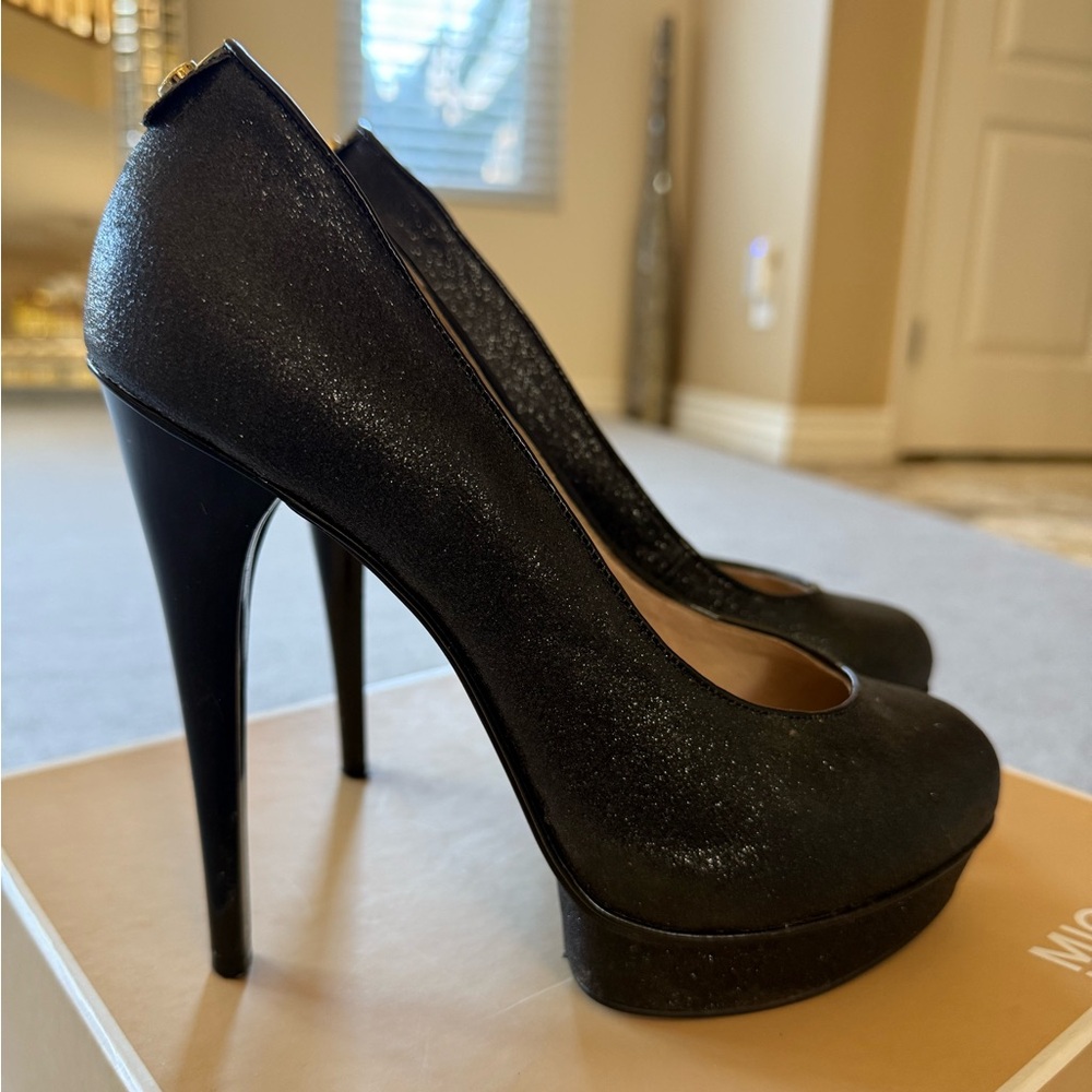 Michael Kors Black Gideon Pump